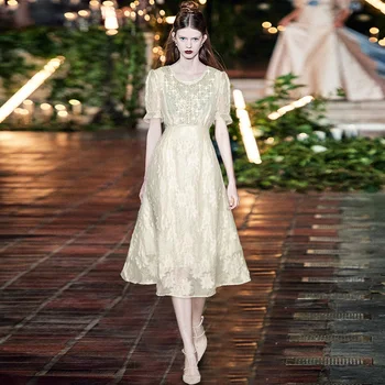 Круглый вырез, короткие рукава, сверхпрочное платье в стиле принцессы с драпировкой на талии, расшитое блестками, новый стиль лета 2023
